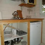 Lodge Tihase Puhkemajake Pärnu