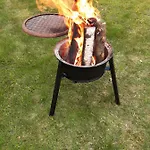 Lodge Tihase Puhkemajake Pärnu