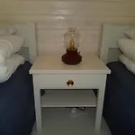 Tihase Puhkemajake *