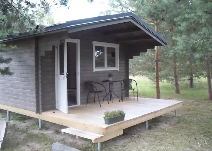Tihase Puhkemajake Lodge *