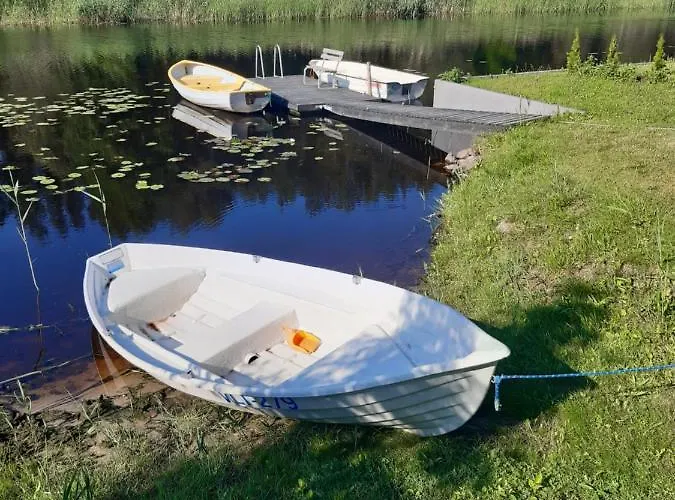 Tihase Puhkemajake *